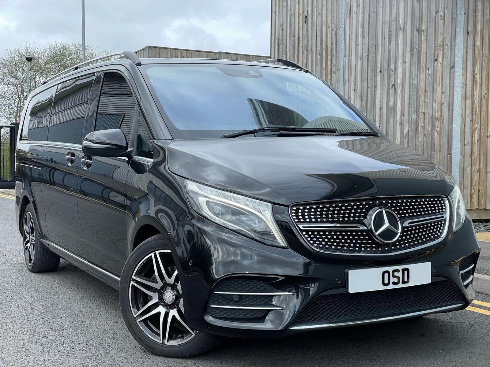 Mercedes-Benz V-Class