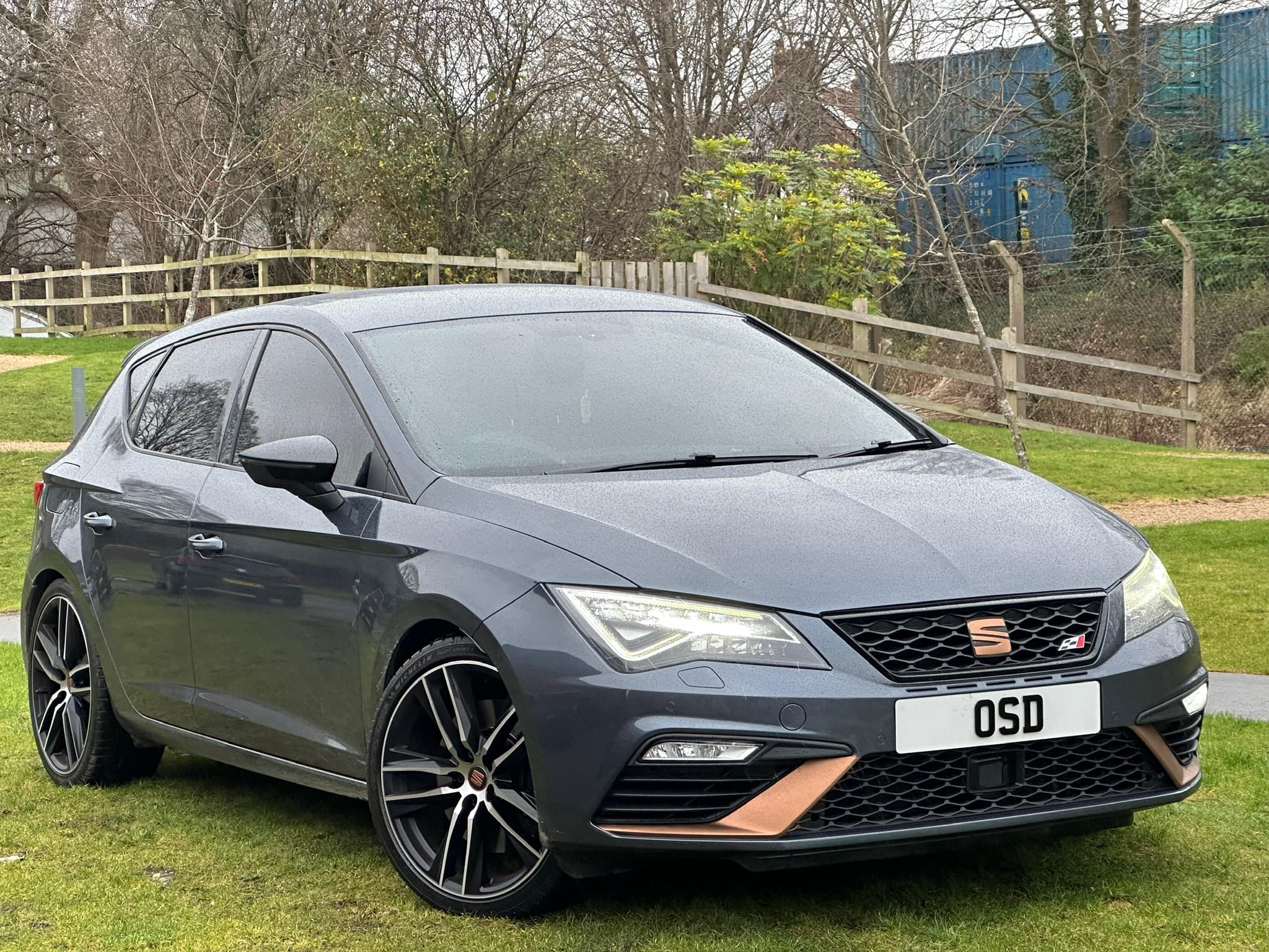 SEAT Leon Cupra
